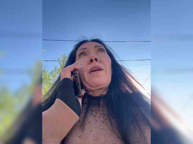 Karolina_Milf webcam
