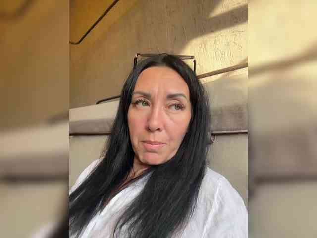 Karolina_Milf webcam