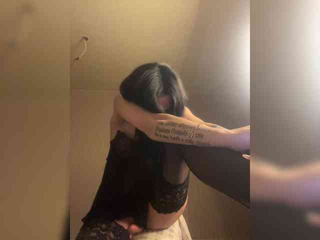 Karolina_Milf webcam