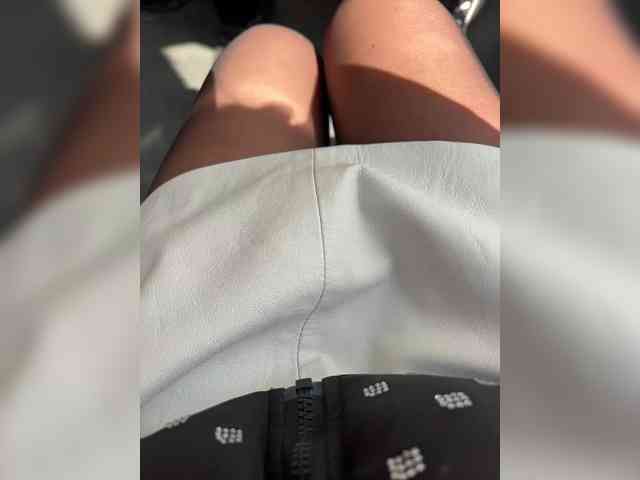 Karolina_Milf webcam