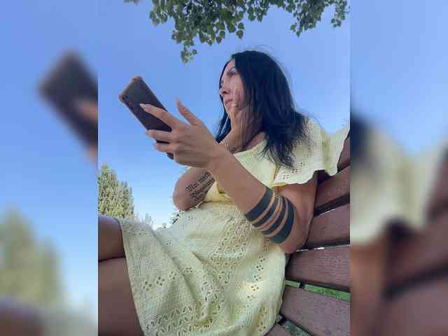 KarolinaMilf Sex Cam Show