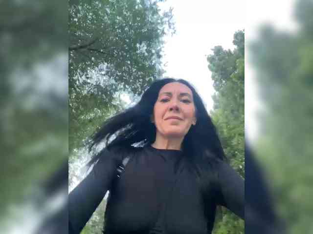 KarolinaMilf Sex Cam Show
