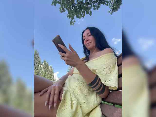 KarolinaMilf Sex Cam Show