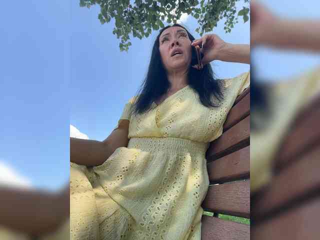 Karolina_Milf webcam