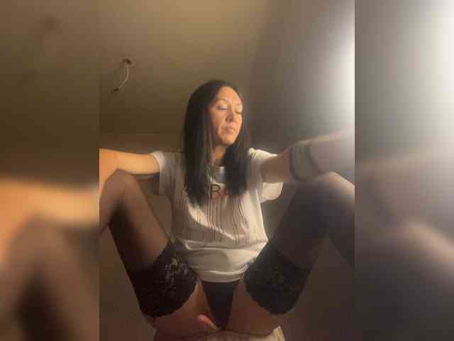 Karolina_Milf webcam