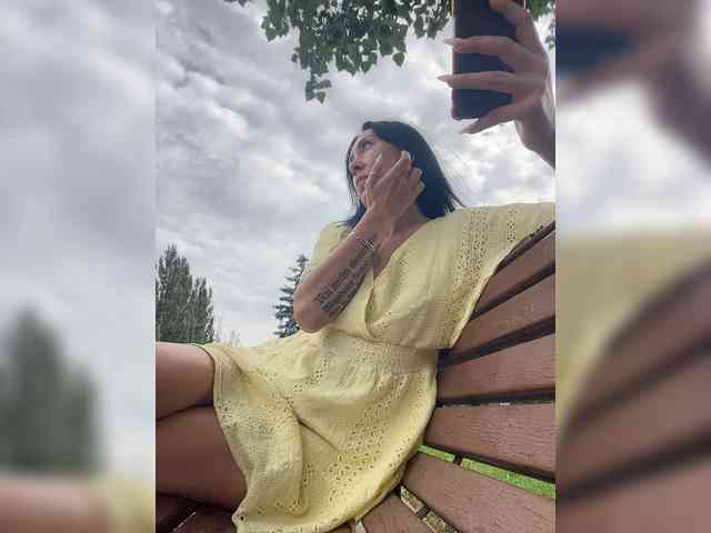 KarolinaMilf Sex Cam Show