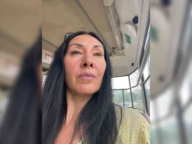 Karolina_Milf webcam