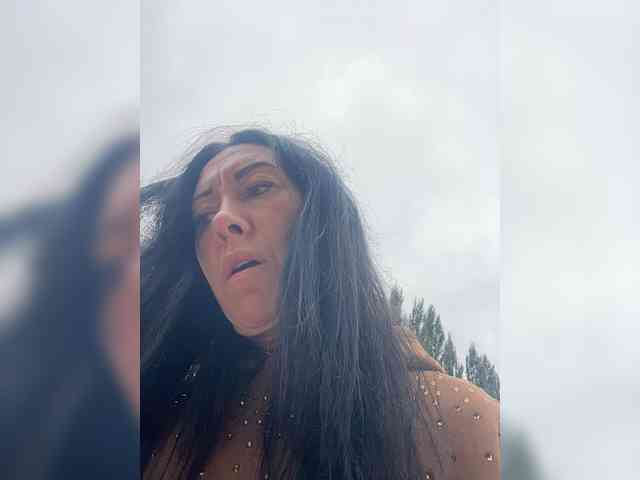 TRULIULIUSHA webcam