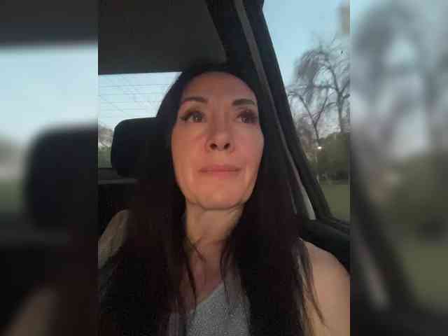 Karolina_Milf webcam