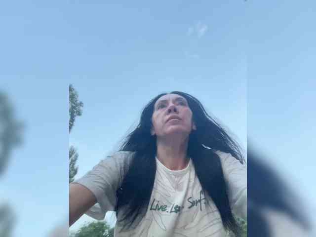 TRULIULIUSHA webcam