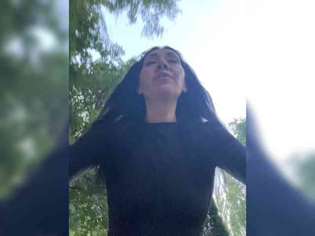 Karolina_Milf webcam