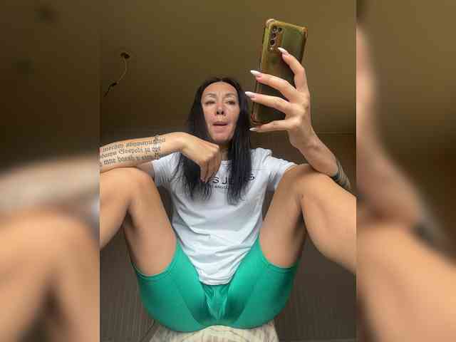 Karolina_Milf