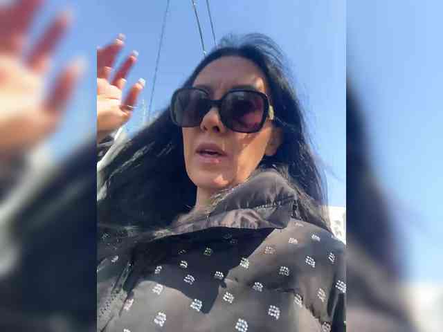 Karolina_Milf webcam