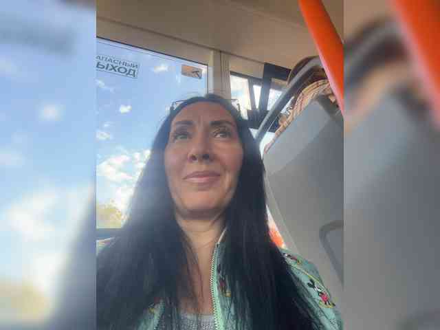 Karolina_Milf webcam