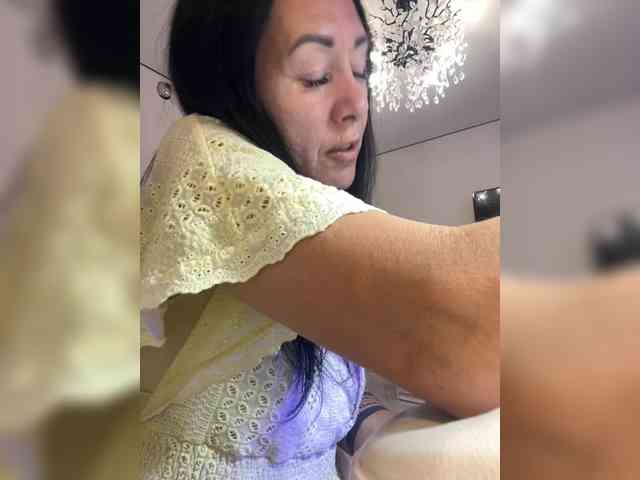 KarolinaMilf Sex Cam Show