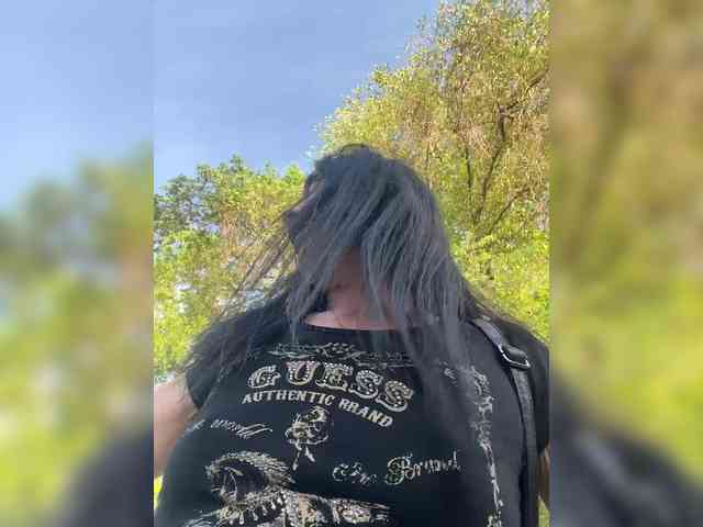 Karolina_Milf webcam