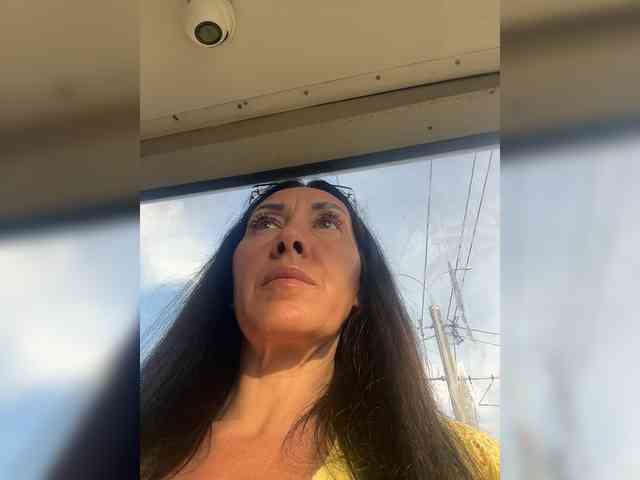 Karolina_Milf webcam