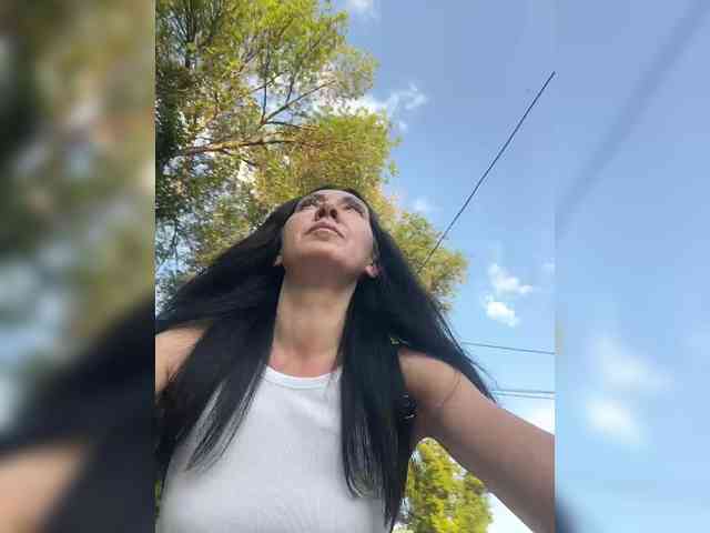 KarolinaMilf Sex Cam Show