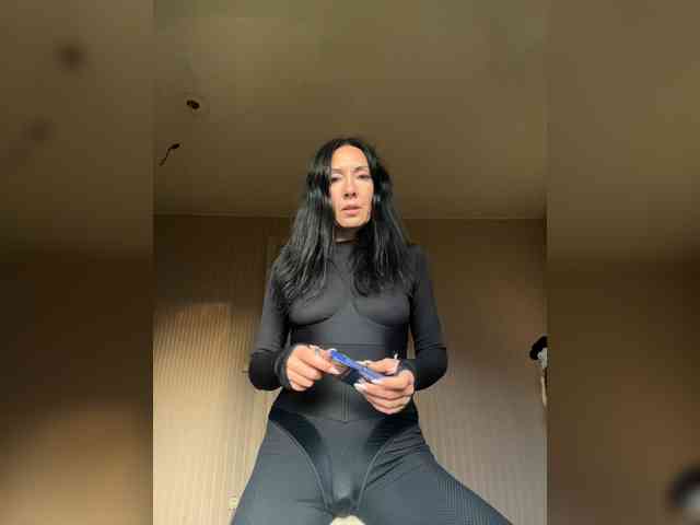 Karolina_Milf webcam
