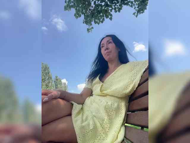 KarolinaMilf Sex Cam Show