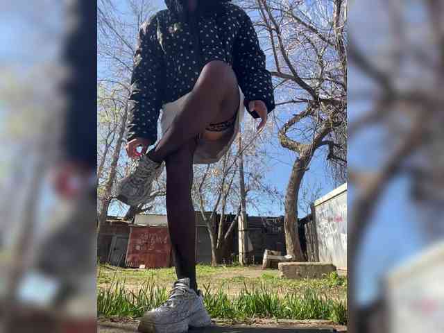 Karolina_Milf webcam