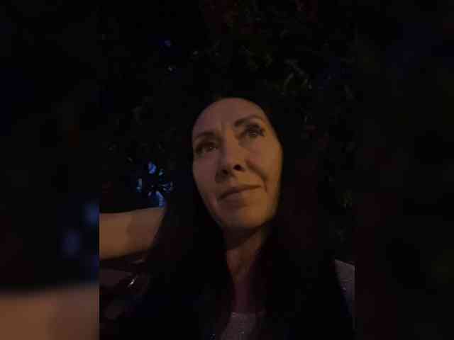 Model: Karolina_Milf