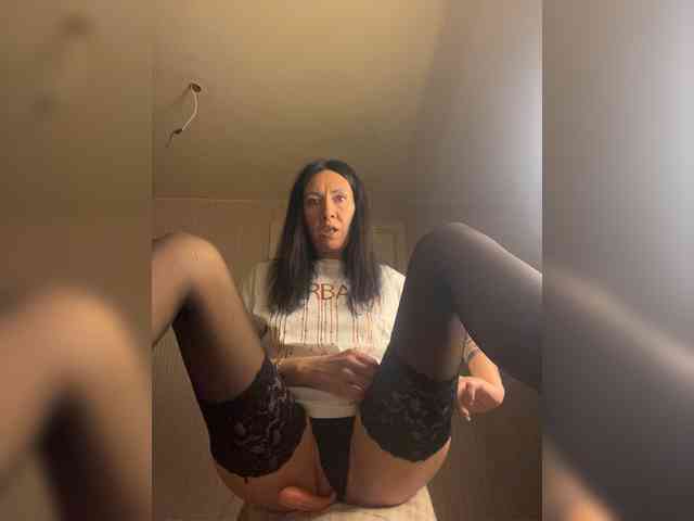 Karolina_Milf webcam