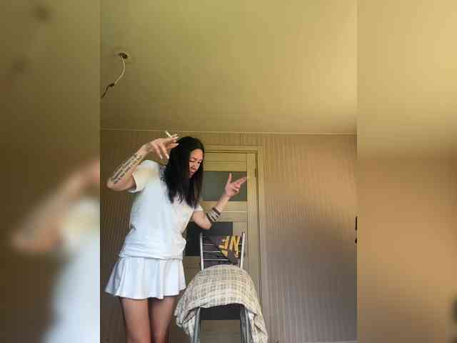 Karolina_Milf webcam