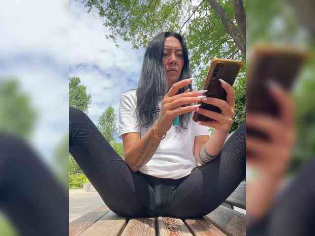 KarolinaMilf Sex Cam Show