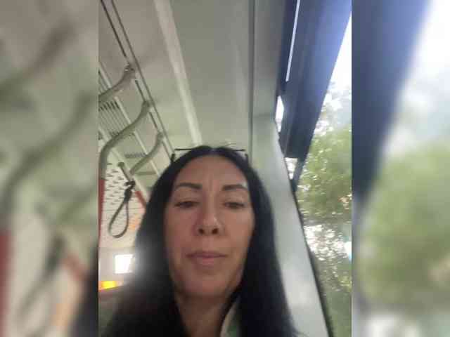 Karolina_Milf webcam