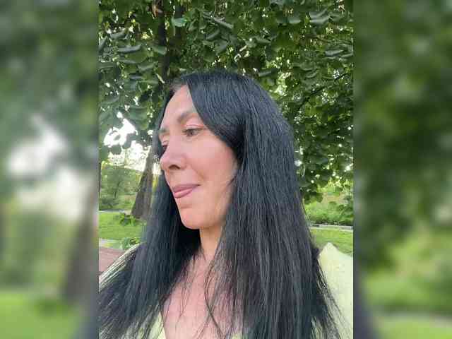 KarolinaMilf Sex Cam Show