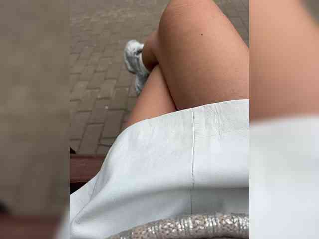 strip webcam KarolinaMilf