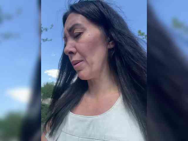 Karolina_Milf webcam