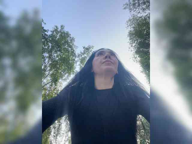 Karolina_Milf webcam
