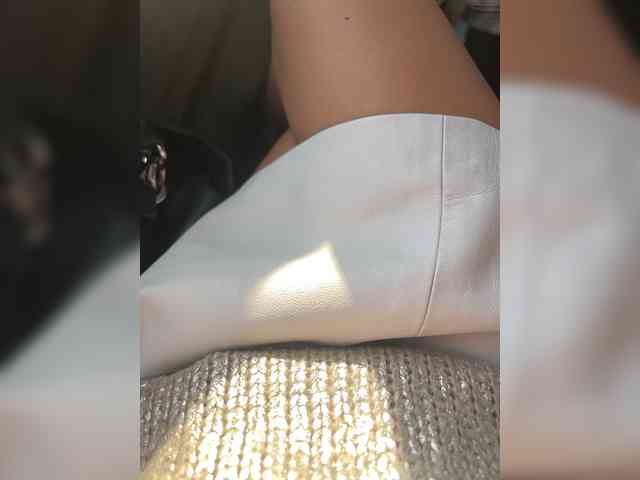 Karolina_Milf webcam