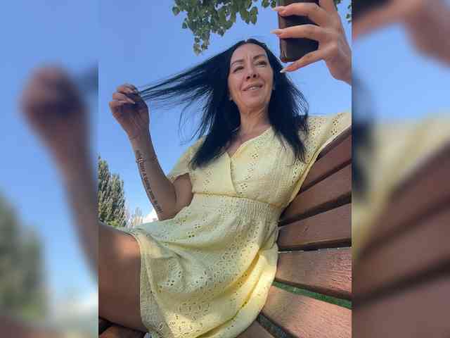 KarolinaMilf Sex Cam Show