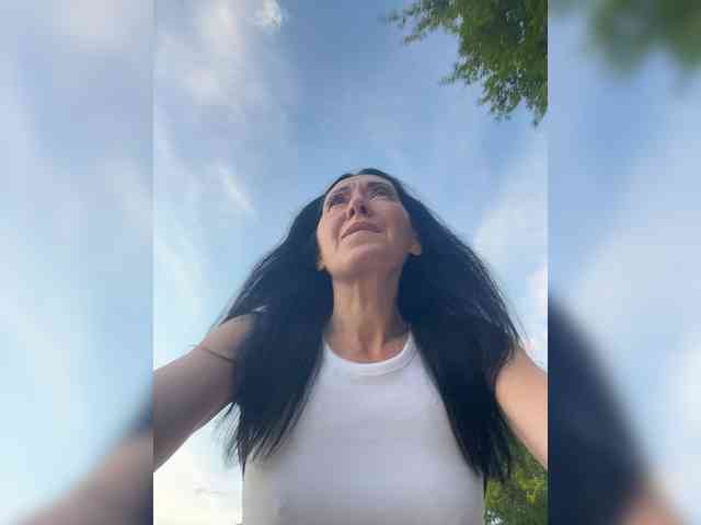 Karolina_Milf webcam