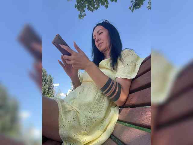 KarolinaMilf Sex Cam Show