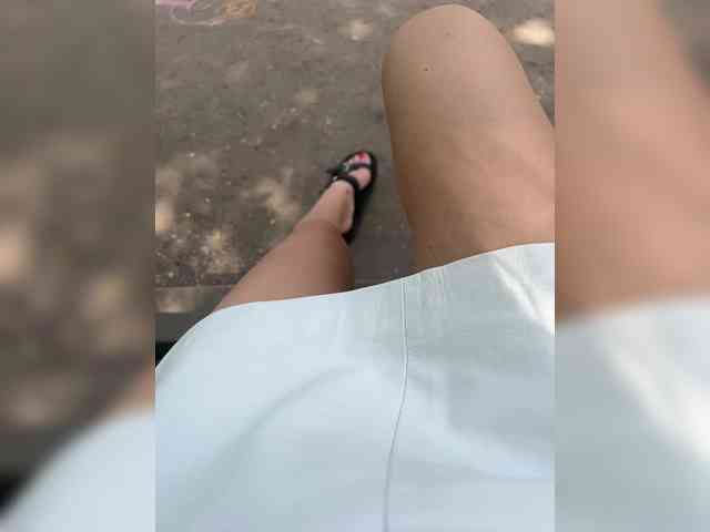 Karolina_Milf webcam