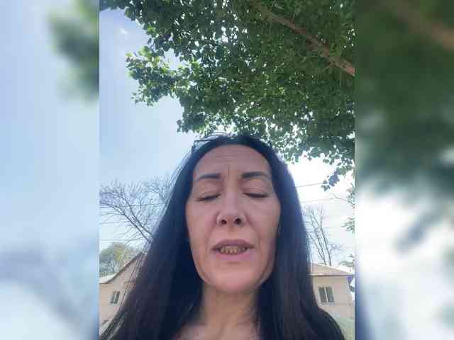 Karolina_Milf webcam