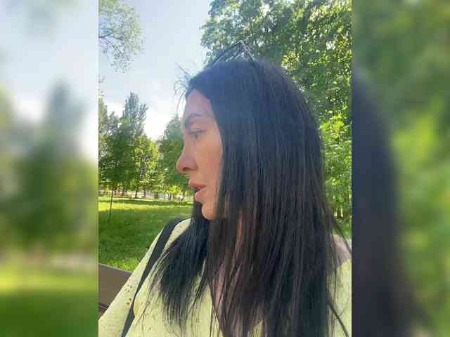 Karolina_Milf webcam