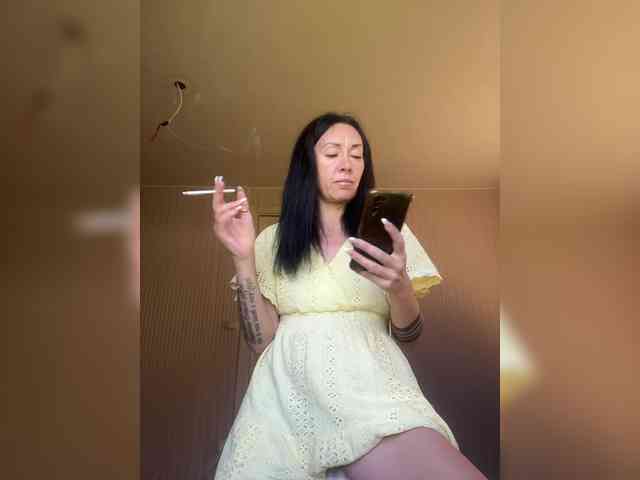Karolina_Milf webcam