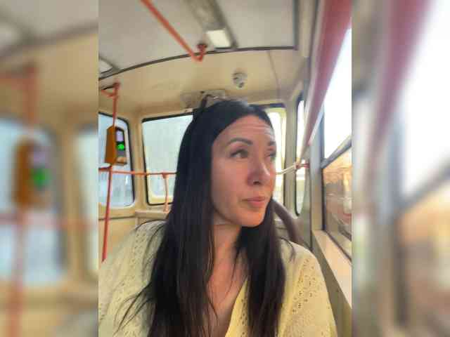 Karolina_Milf webcam