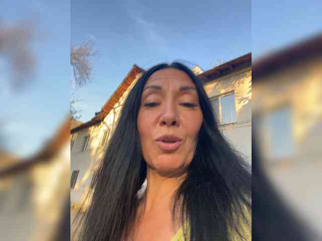 KarolinaMilf Sex Cam Show