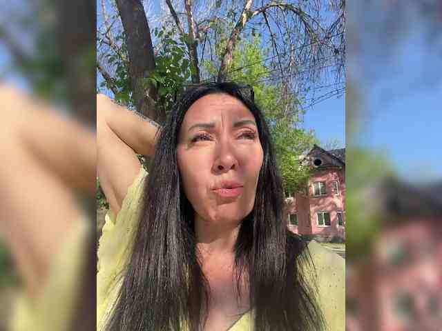 Karolina_Milf webcam