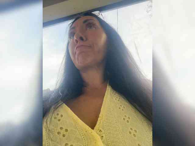Karolina_Milf webcam