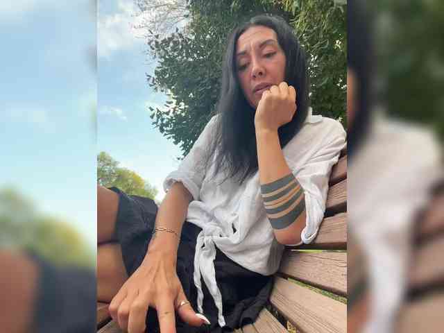 KarolinaMilf Sex Cam Show