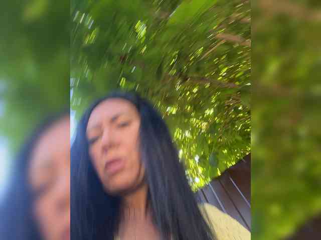 Karolina_Milf webcam