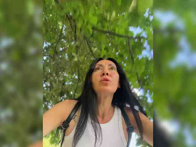 KarolinaMilf Sex Cam Show