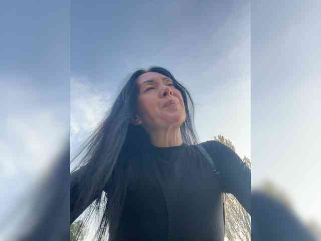 KarolinaMilf Sex Cam Show